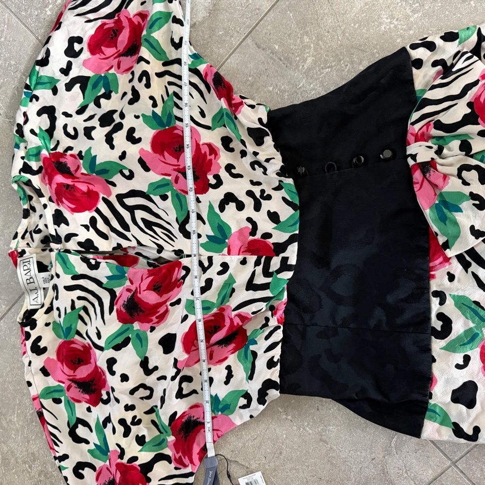 Vintage 100% Silk A.J. Bari Animal Print Floral Tiered Fit Flare Dress Sz 6 - Picture 14 of 15